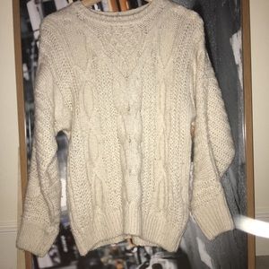 FOREVER 21 CREAM CABLE KNIT SWEATER SIZE SMALL/MED